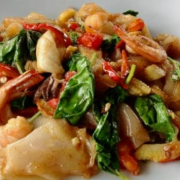 Chilli Basil Noodles (Drunken noodles)