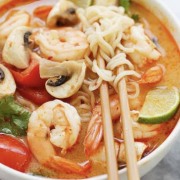 Tom Yum Noodle Soup (Spicy &amp; Sour) 
